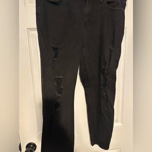 NWOT size 16S black torrid distressed jeans
